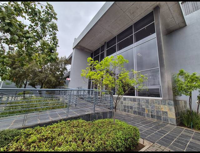 13,926M² WAREHOUSE TO LET IN GOSFORTH PARK